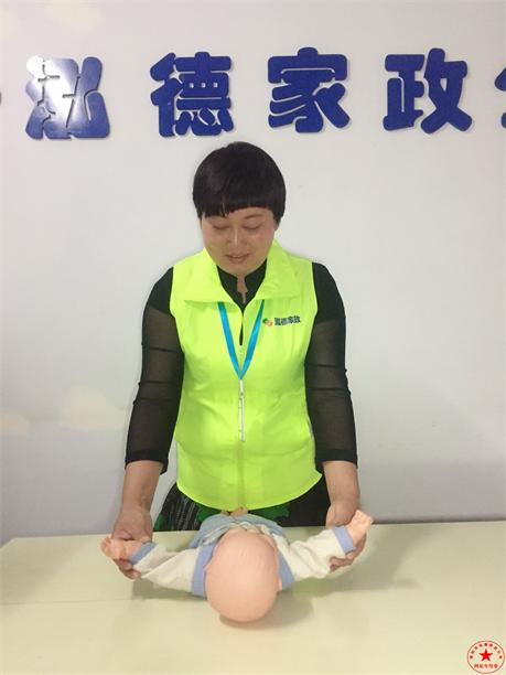 新野專業(yè)月嫂；   乳頭疼痛或皸裂